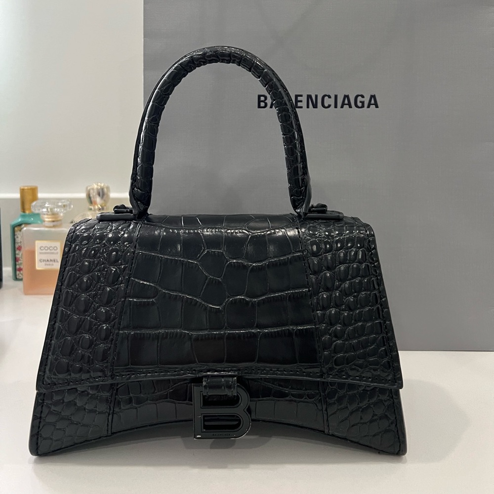 Balenciaga Hourglass Small in Black